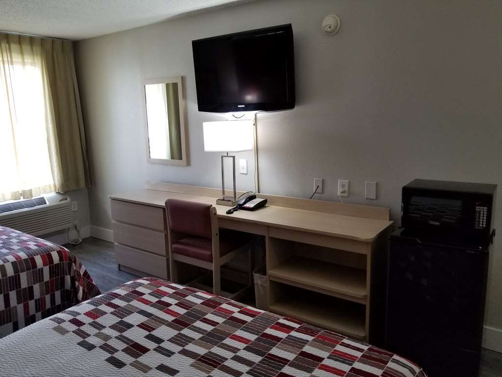 Red Roof Inn Raleigh North-Crabtree Mall-Lenovo Center Ruang foto