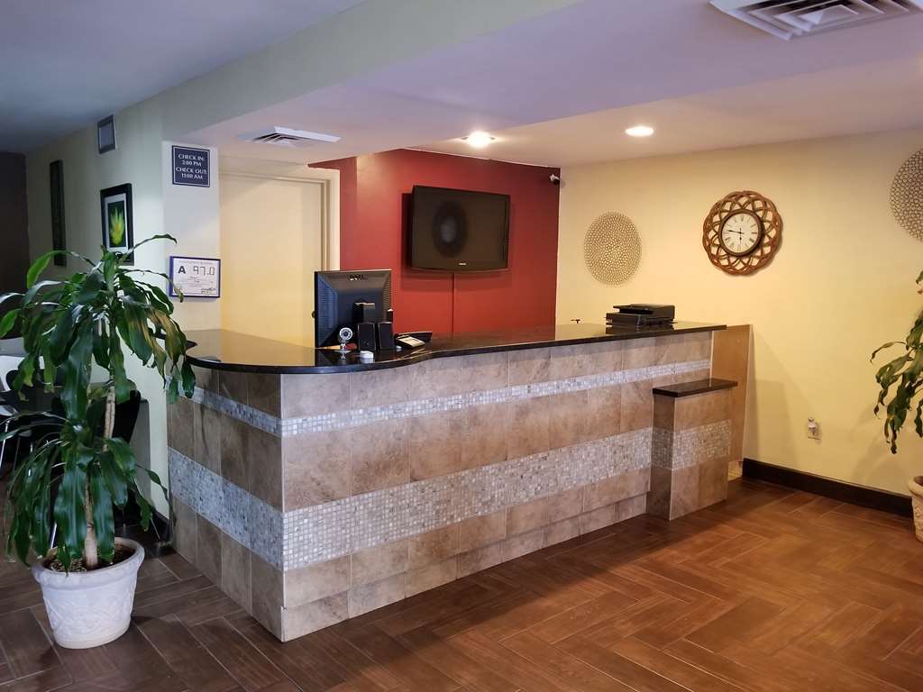 Red Roof Inn Raleigh North-Crabtree Mall-Lenovo Center Interior foto
