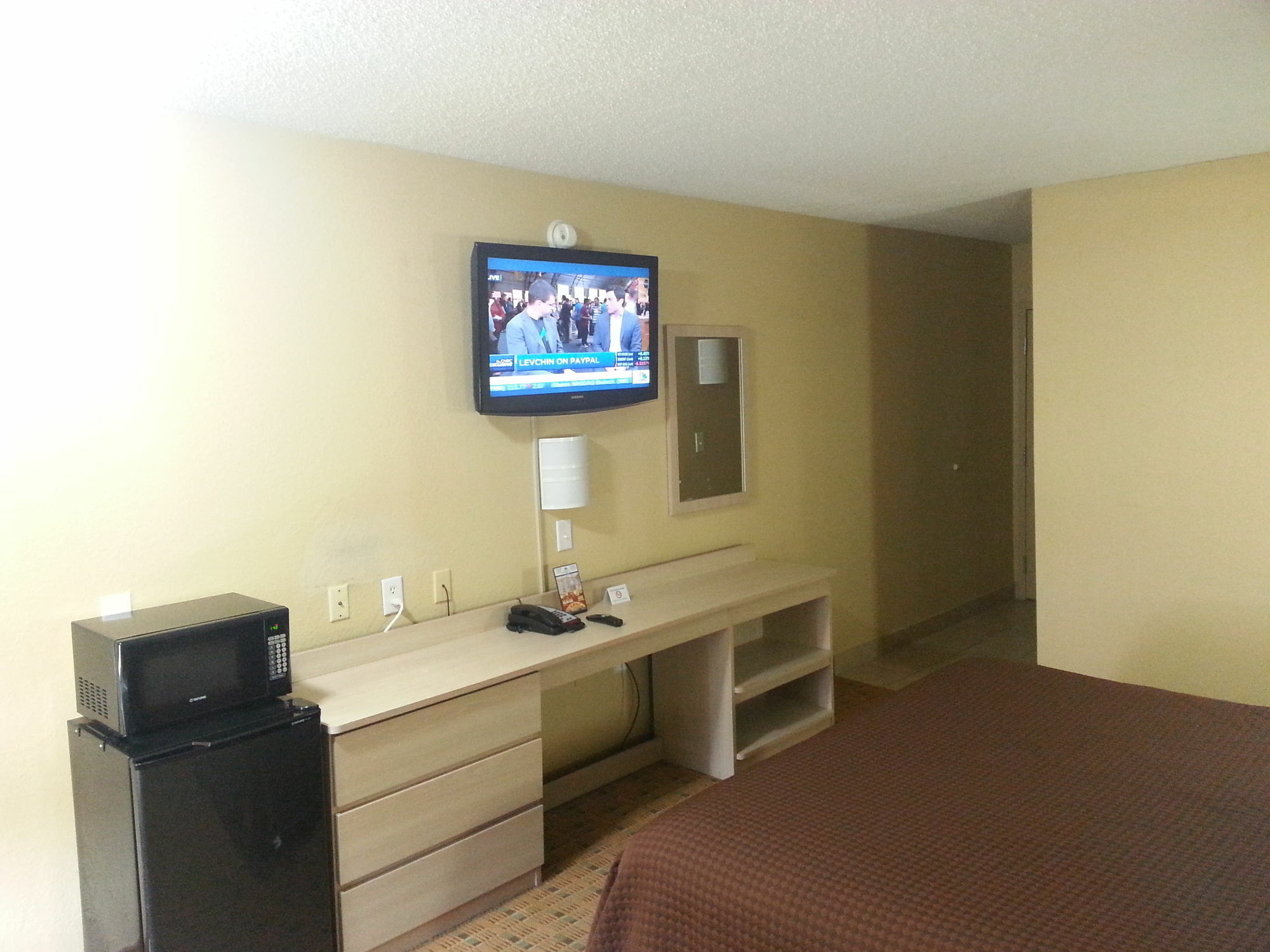 Red Roof Inn Raleigh North-Crabtree Mall-Lenovo Center Bagian luar foto